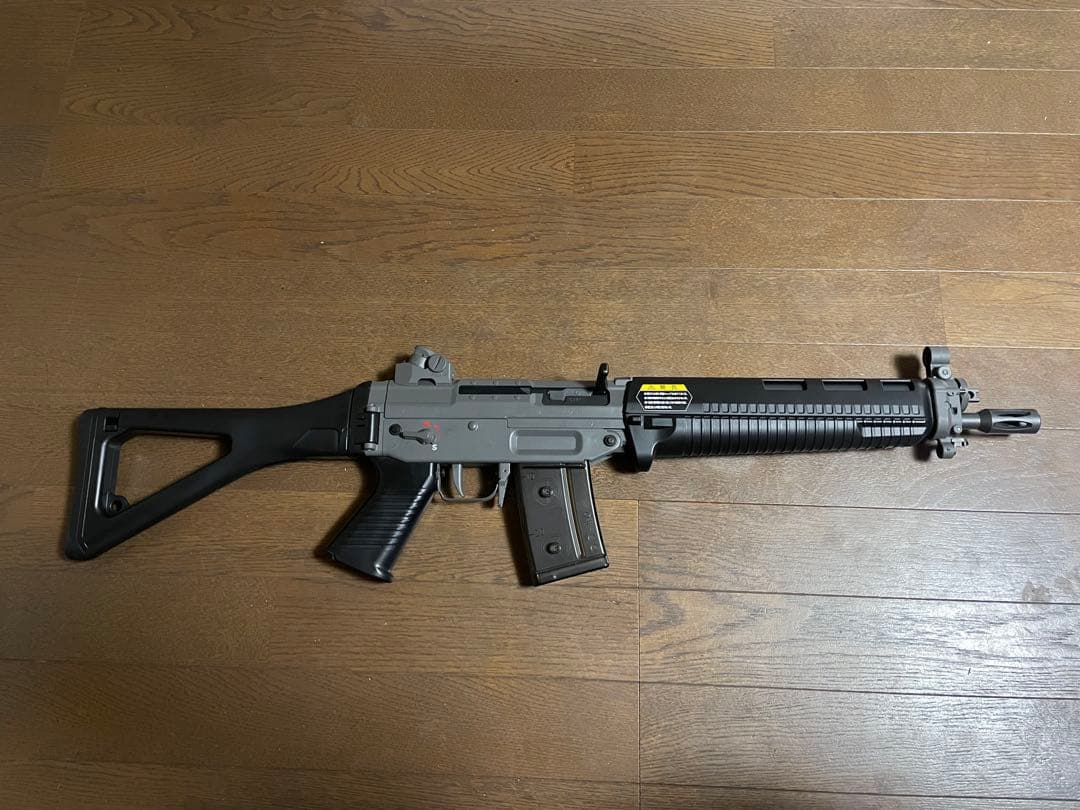 東京マルイ SIG SG551 チークピース　マウントレール　多弾マガジン　他