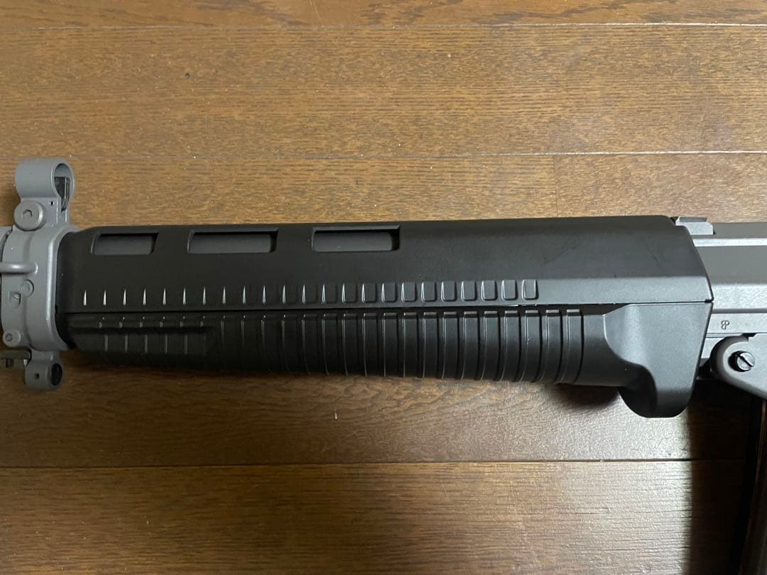東京マルイ SIG SG551 チークピース　マウントレール　多弾マガジン　他