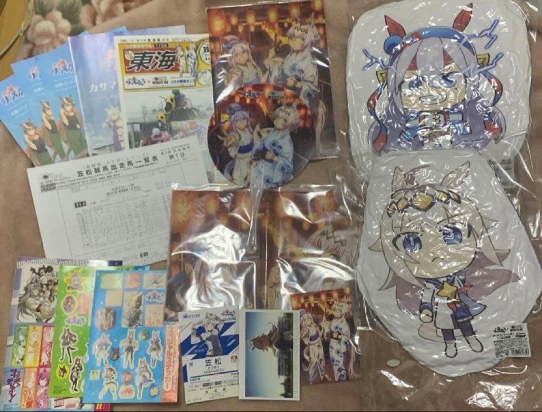 ウマ娘 シンデレラグレイ　笠松　コラボ　缶バッジ　うちわ　オグリキャップ