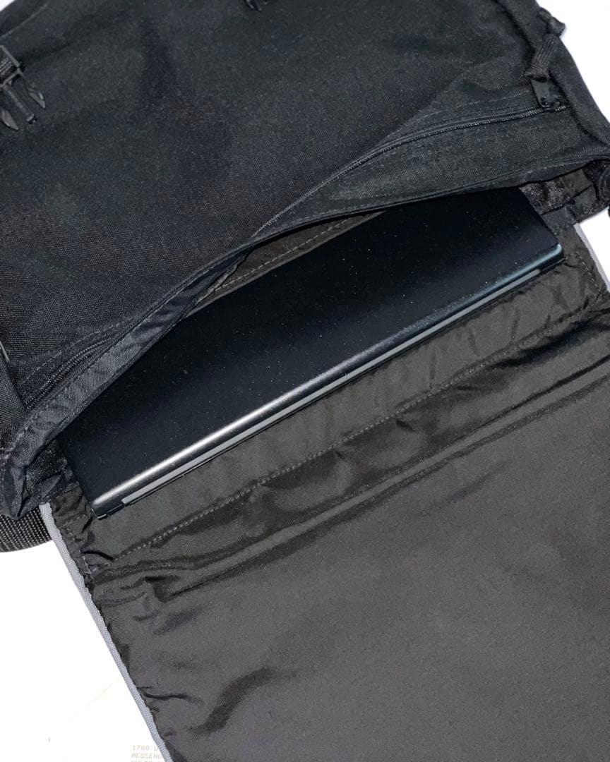 90's outdoor products messenger bag USA製