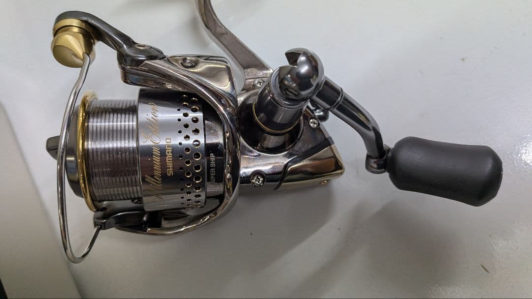 新品 シマノ 00 ミレニアム ステラ 2500SS 未使用品 SHIMANO