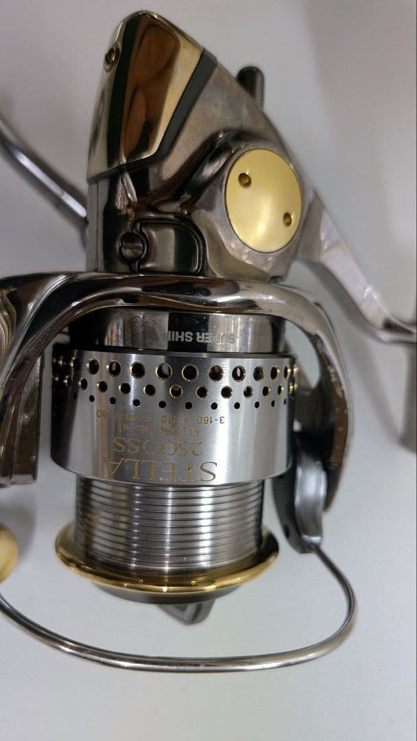 新品 シマノ 00 ミレニアム ステラ 2500SS 未使用品 SHIMANO