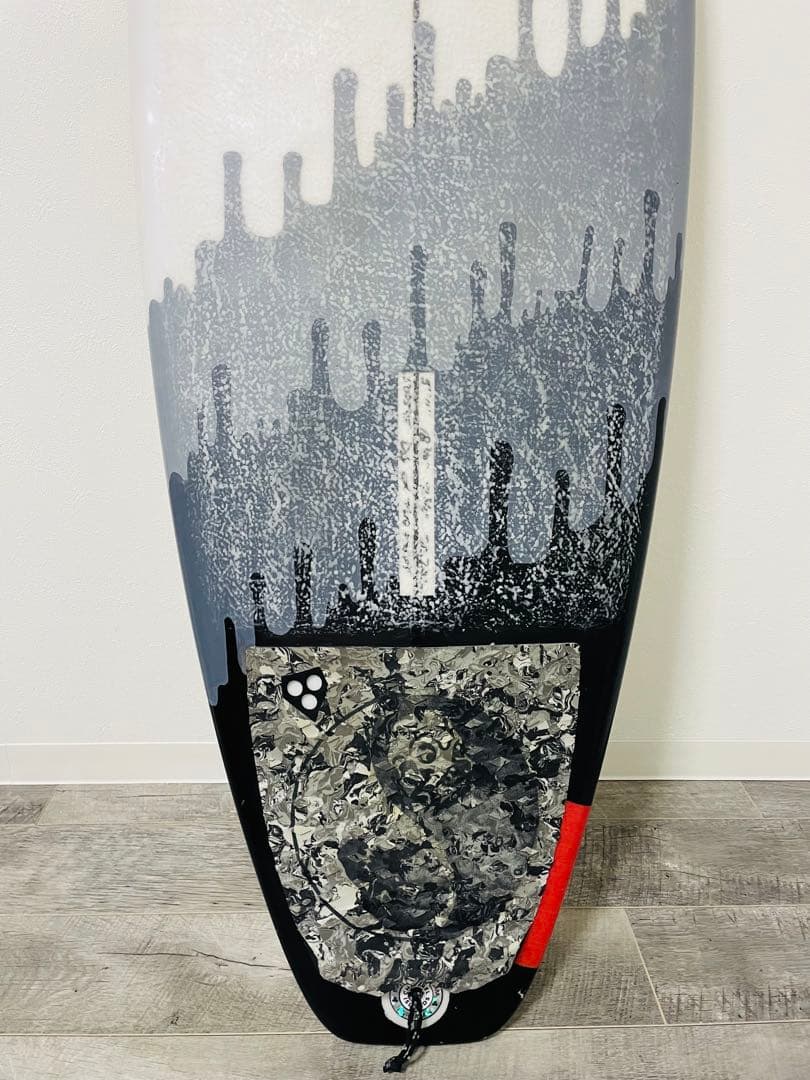 Channel s TWO HAPPY 5’11