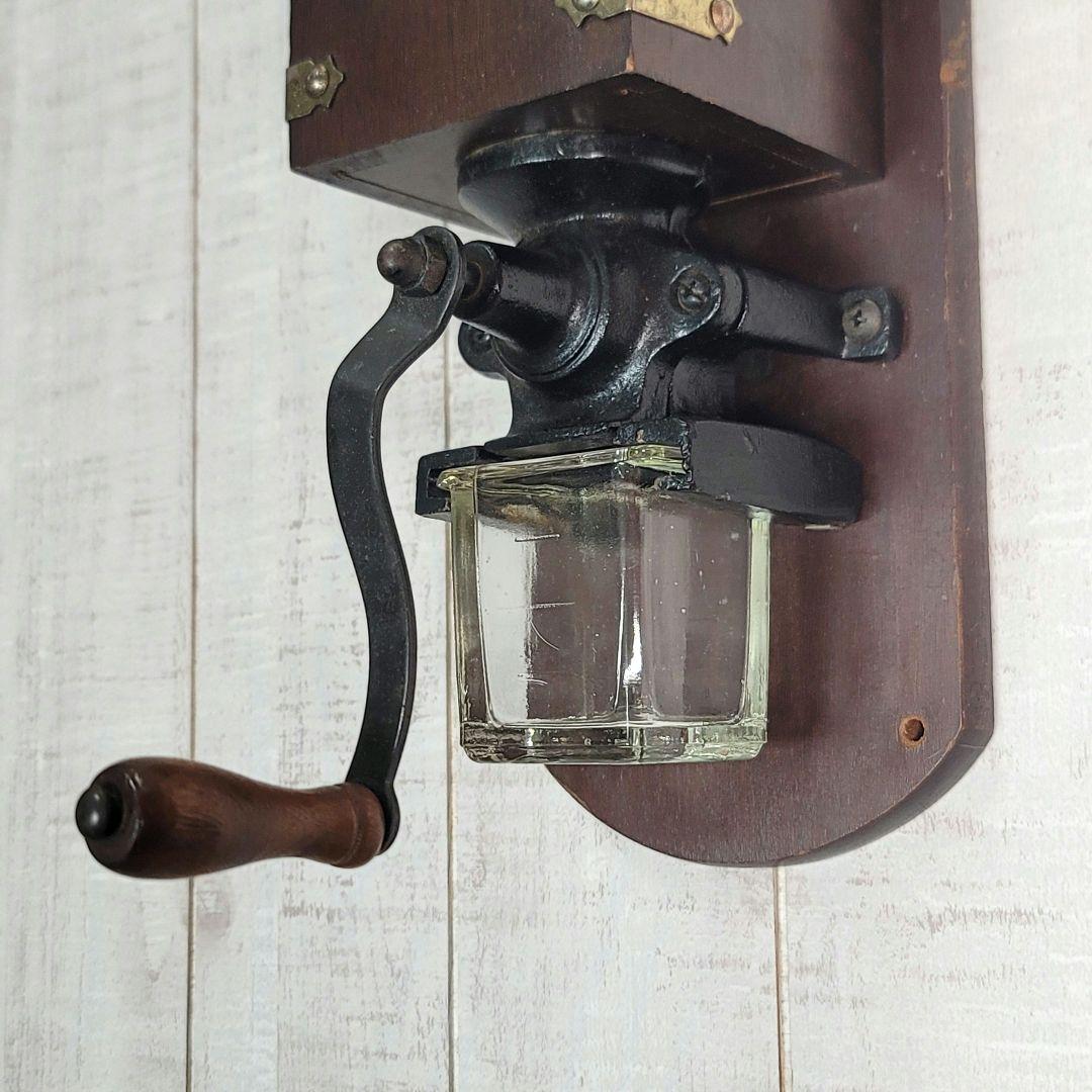 アンティーク 壁掛　コーヒーグラインダー 壁掛け　手動式