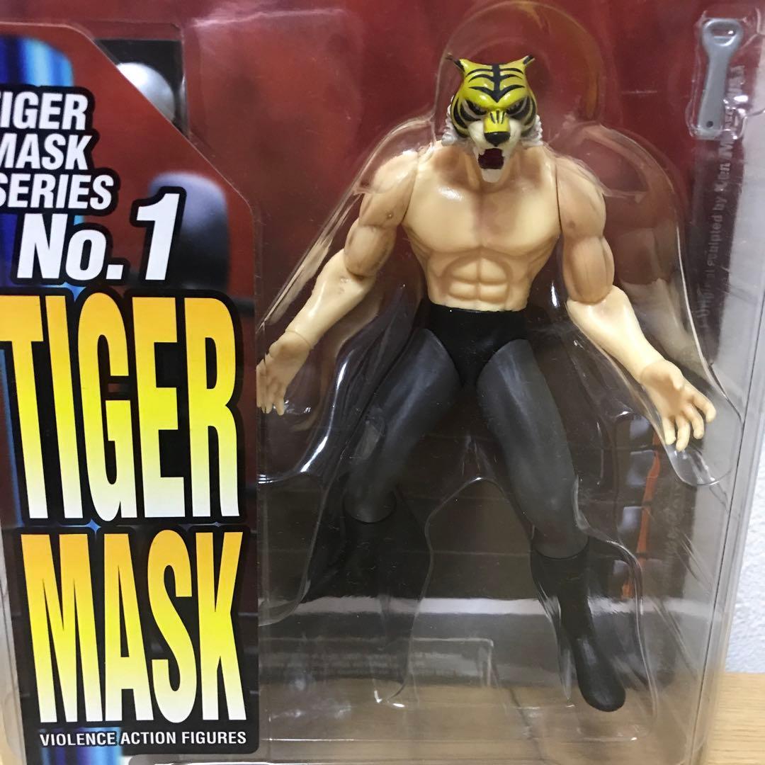 タイガーマスク　フィギュア