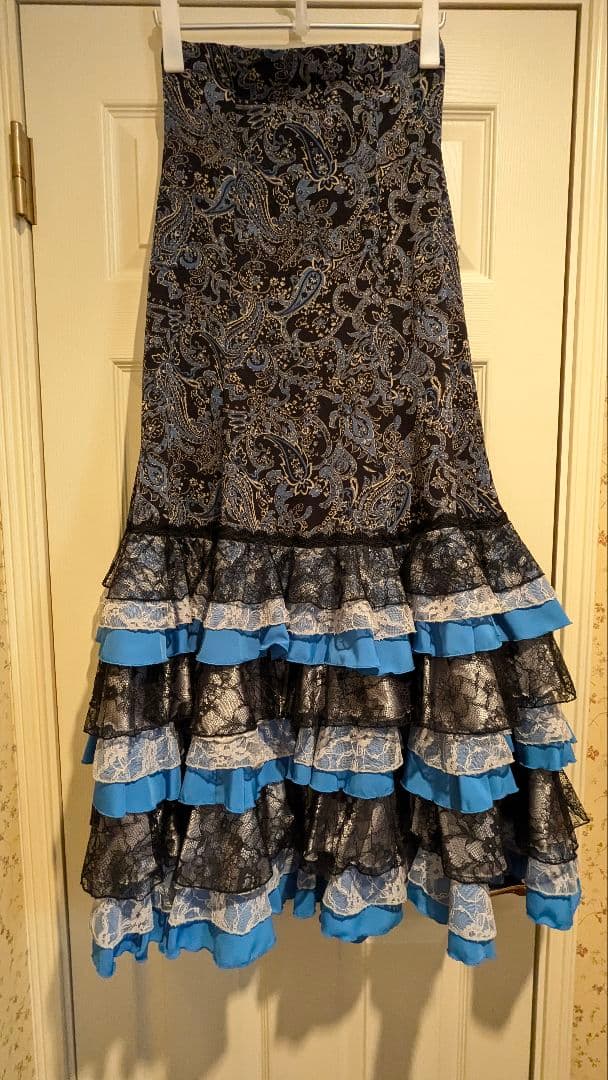 フラメンコ　ファルダ 黒と青