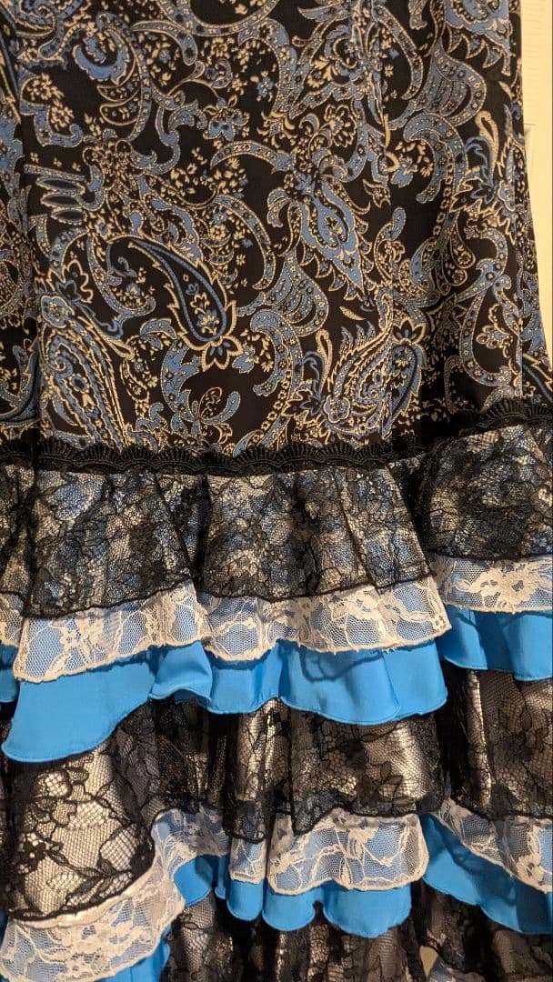 フラメンコ　ファルダ 黒と青