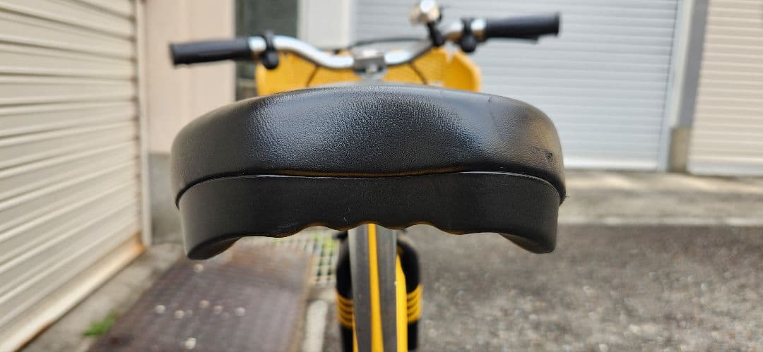 子供用自転車　イエロー　16インチ　前カゴ付き　補助輪あり