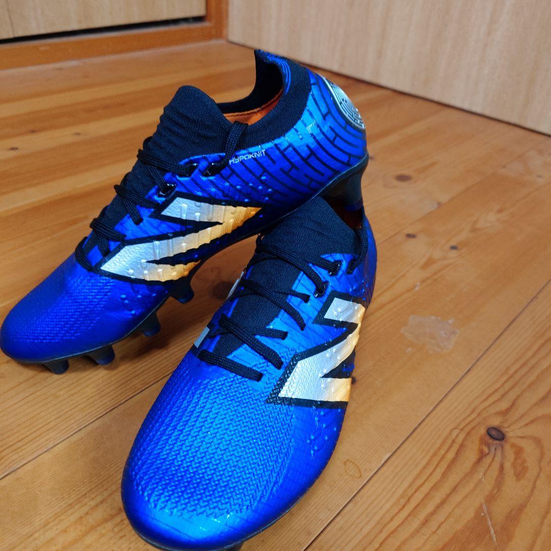New Balanceサッカースパイク Tekela Pro HG