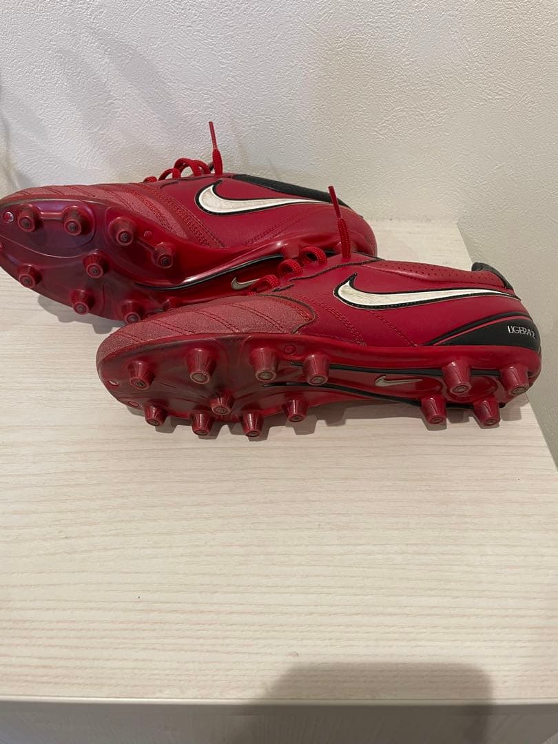 早い者勝ち　NIKE LIGERA2