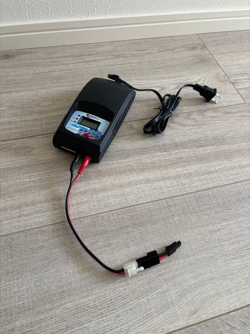 マルイ電動ガン M4スタンダード　リポ化済み　マガジン3本、バッテリー、充電器付