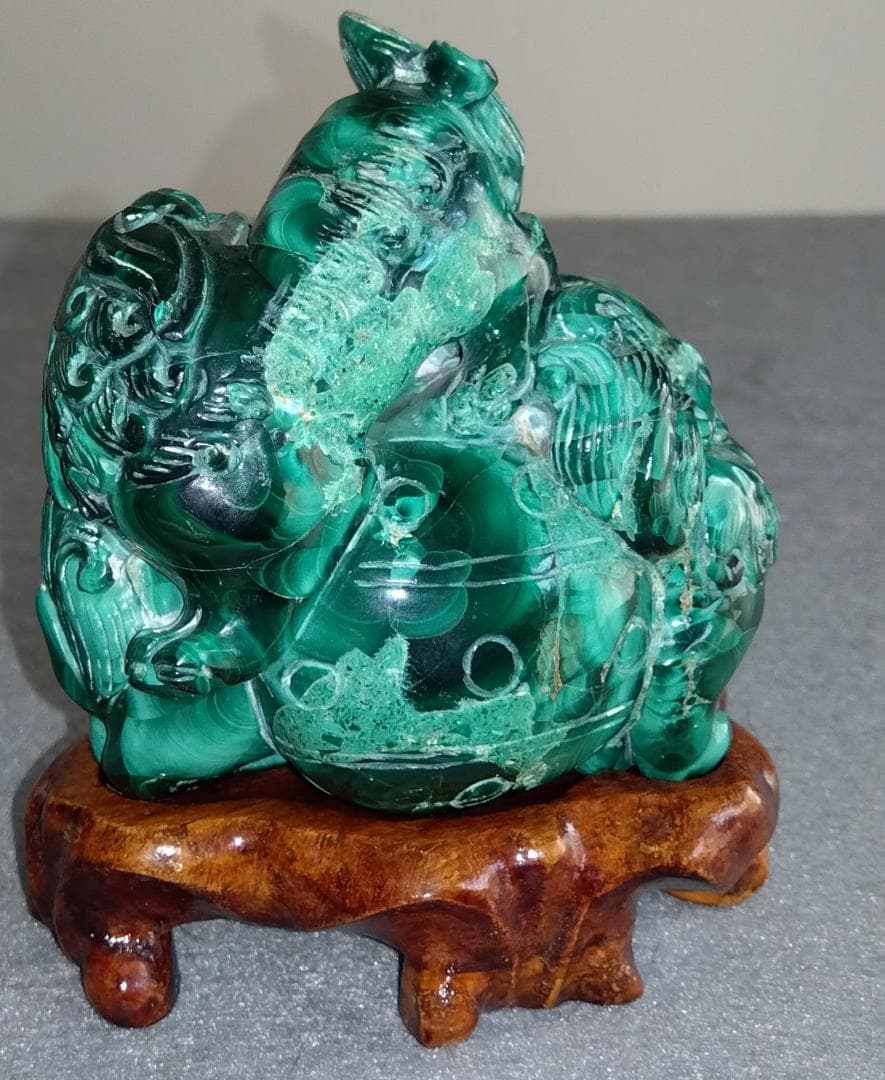 孔雀石（マラカイト）吉祥霊獣三対獅子置物 台座 極細工逸品置物