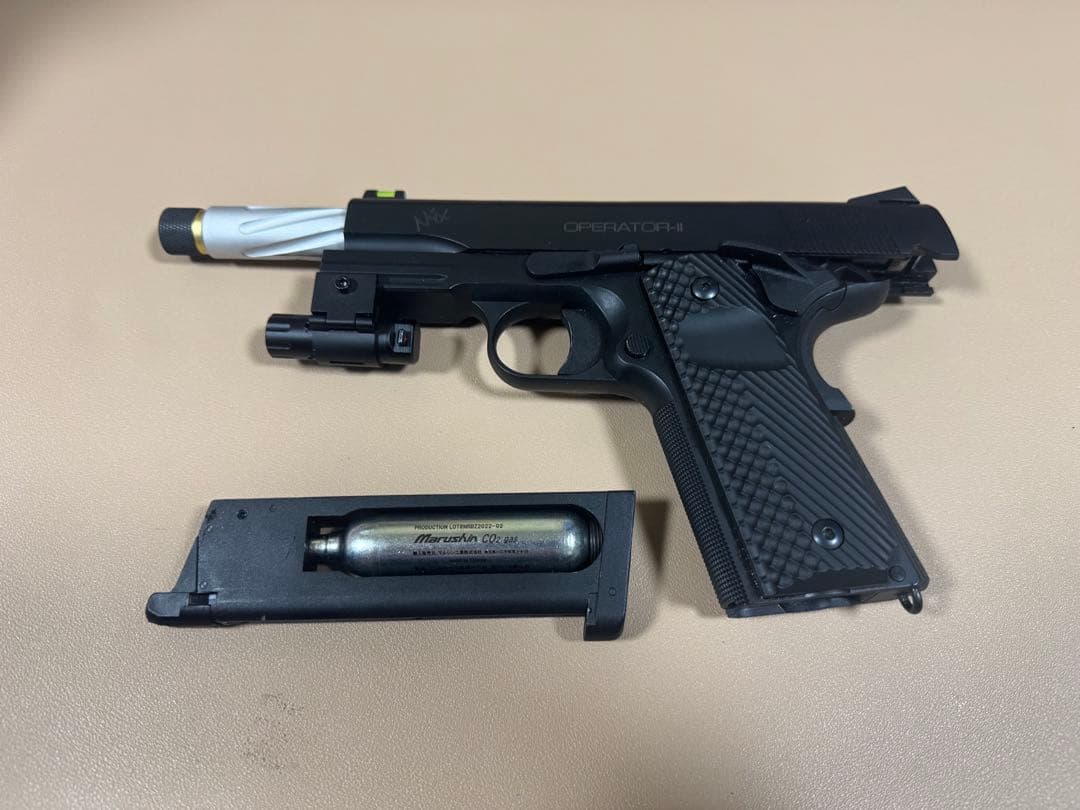 カーボネイト　M45DOCナイトシフトCO2ガスガン　予備マガジン付き