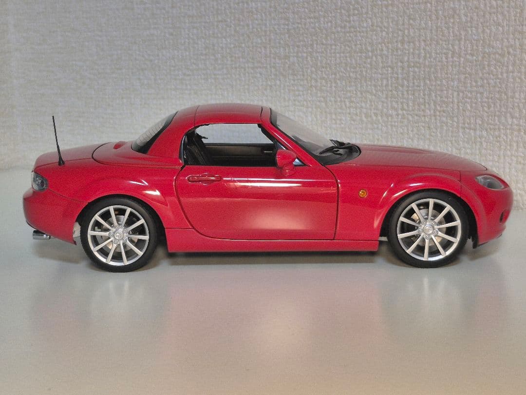 1/18 AUTOart　Mazda MX-5　Roadster　左ハンドル