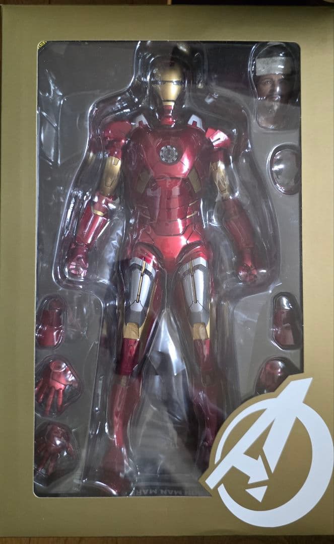 hottoys アベンジャーズ　アイアンマン・マーク７