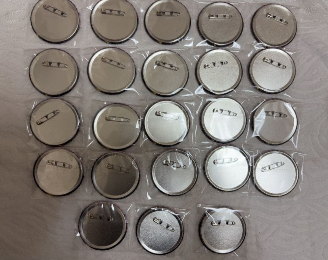 東方仗助缶バッジ23個セット