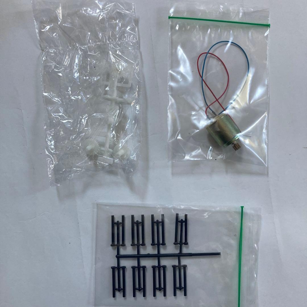 REVELL Visiblle V8 エンジン模型　1/4スケール