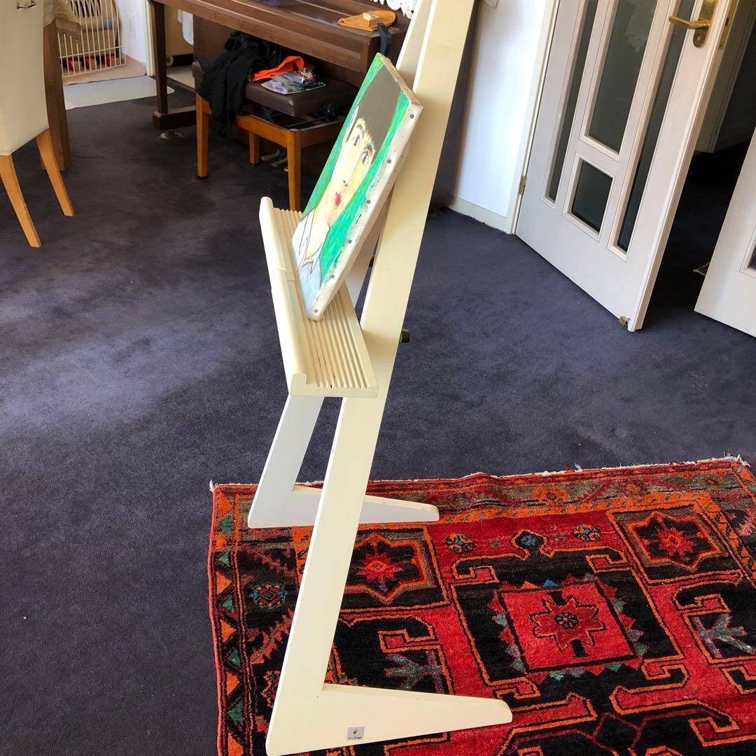 イーゼル　白　高さ135cm 横　cm