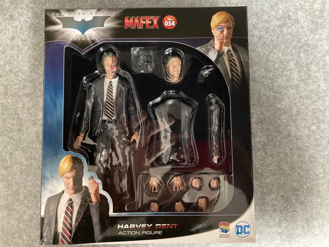 MAFEX マフェックス トゥーフェイス　ハービーデントNo.54 ダークナイト