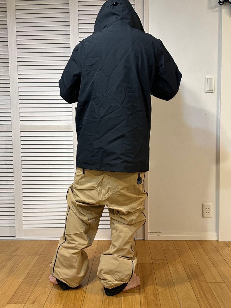 クイックシルバー上下セット　上下Ｌ　定価56100円