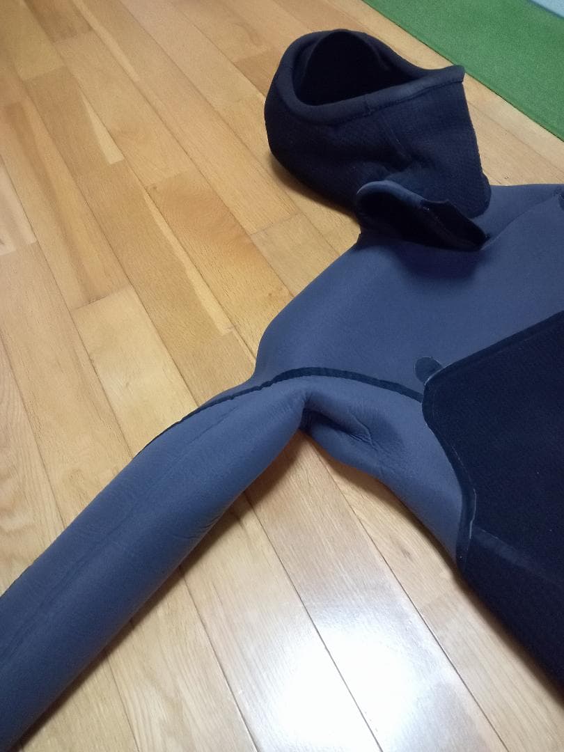 パタゴニア patagonia フルスーツ　フロントジップフード付き