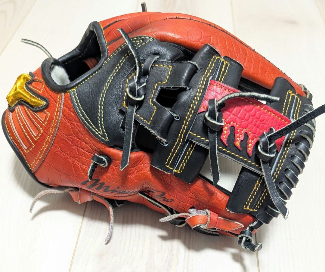 ミズノプロ　オオサカ茶屋町店　直営限定　クロコ柄