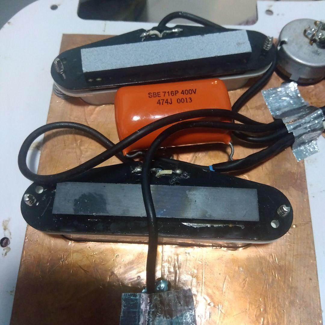 エレキギター…シルバーカラー！