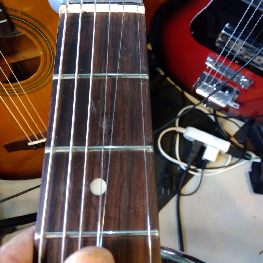 エレキギター…シルバーカラー！