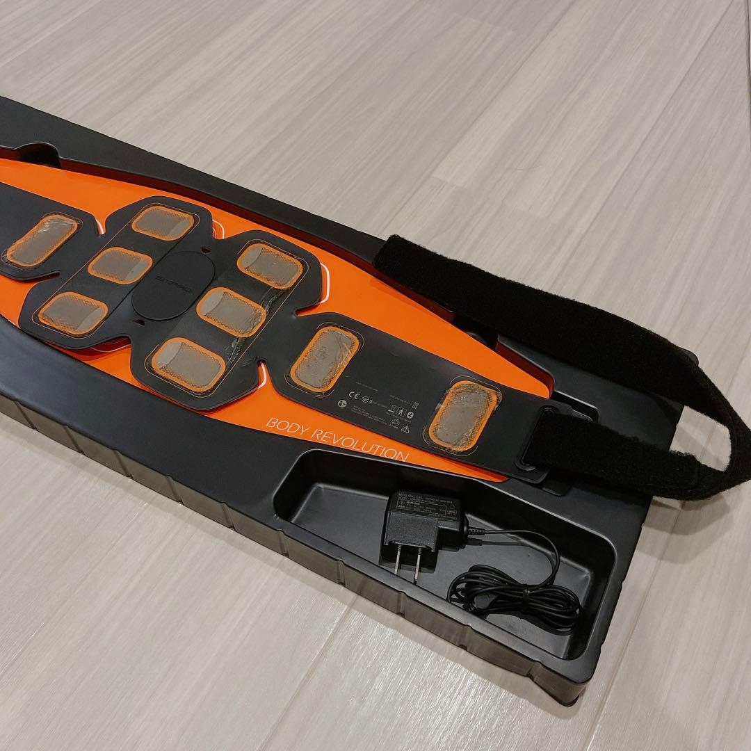 SIX PAD アブズベルト 本体 (腹周り用)