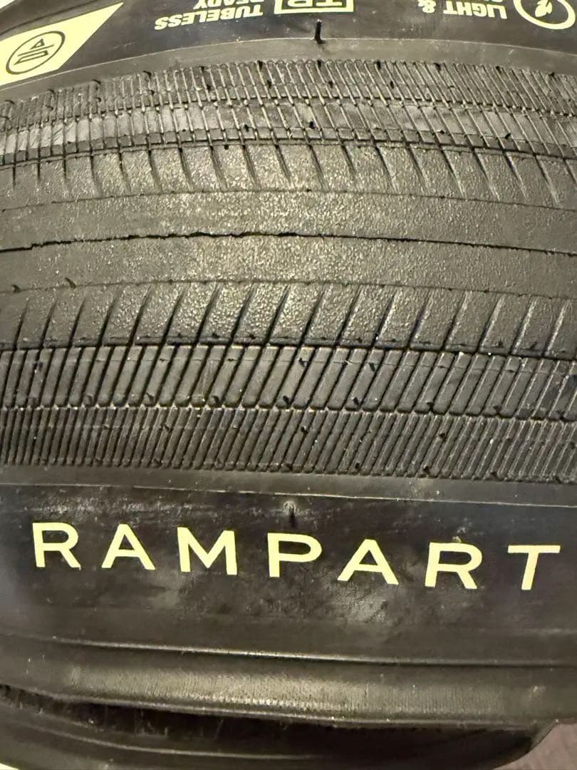 TERAVAIL Rampart 650B x 47 L&Sテラベイルランパート