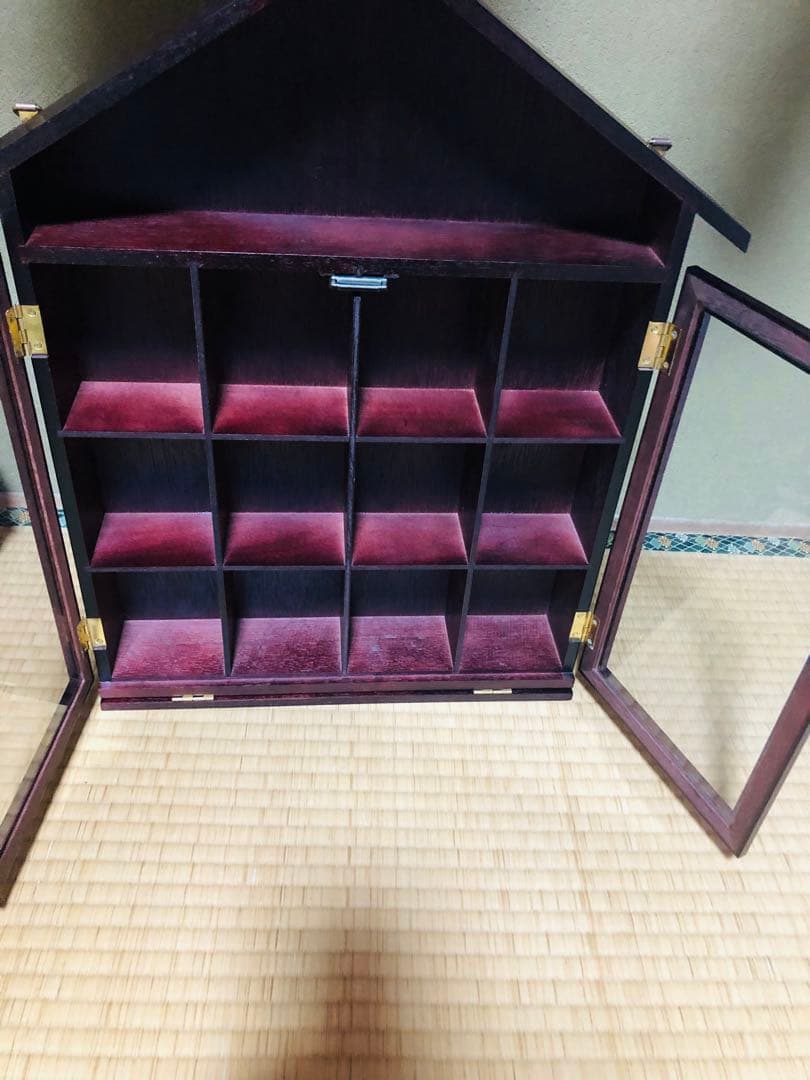 木製　インテリア　コレクションケース　飾り棚