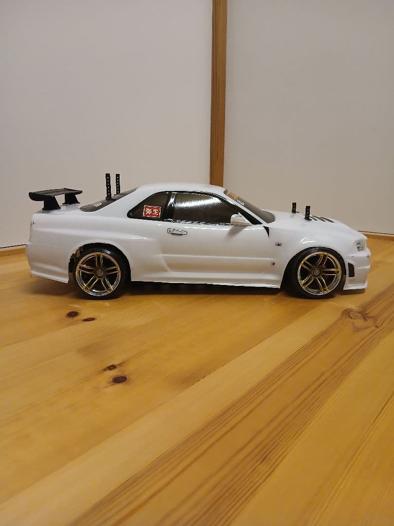 Nissan Skyline 34GT-R 中古ラジコンカー TT-01