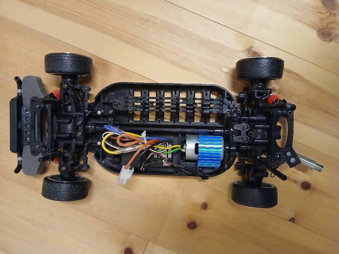 Nissan Skyline 34GT-R 中古ラジコンカー TT-01