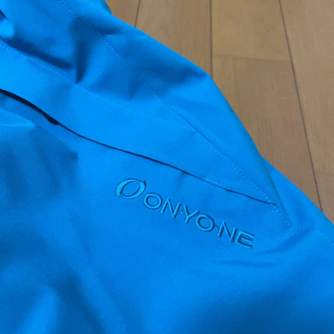 オンヨネ　スキーウェア　上下