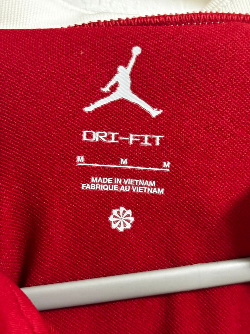 新品　タグ付き　パリ・サンジェルマン ジャージ レッド