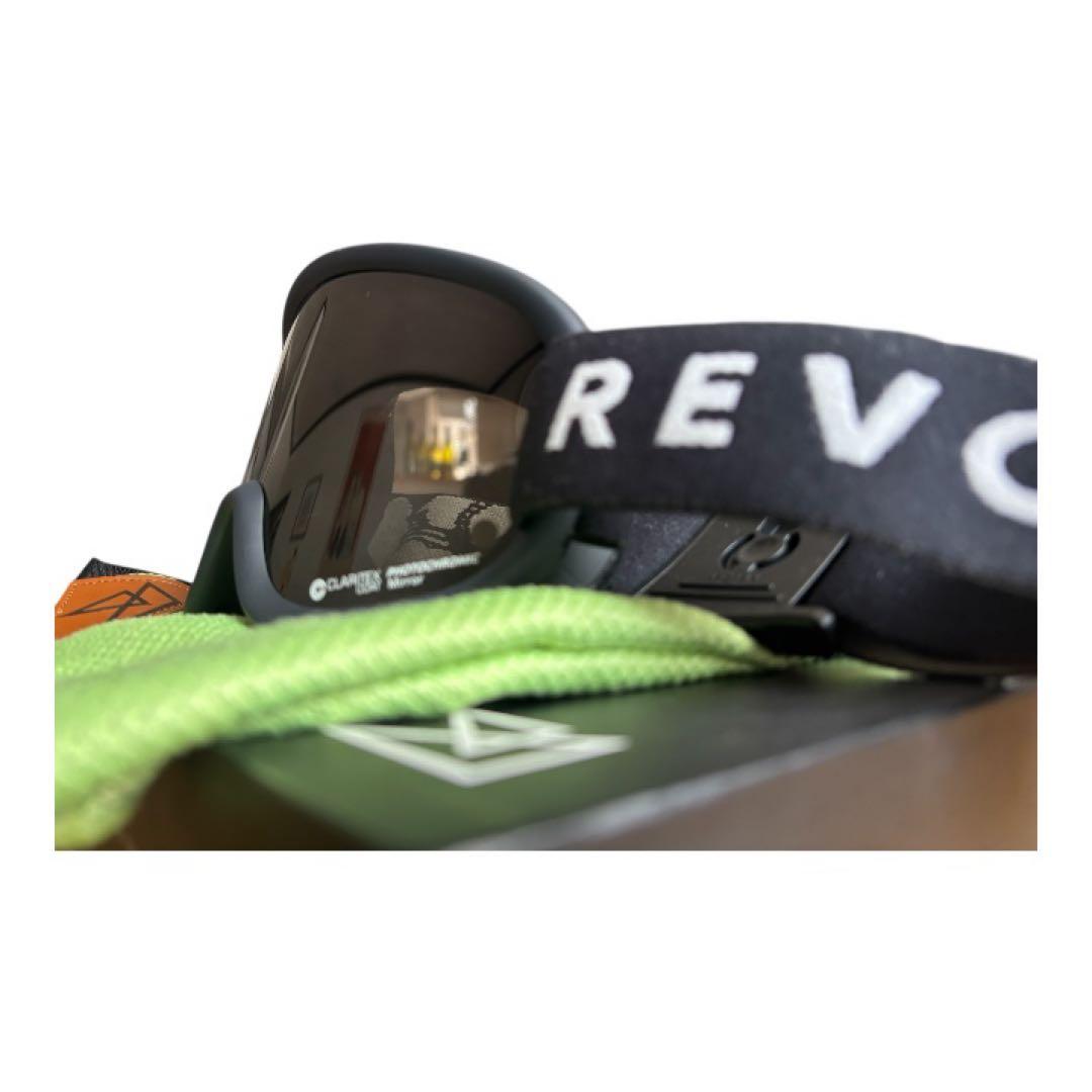 REVOLT ゴーグル ブラックミラー/グレーpho