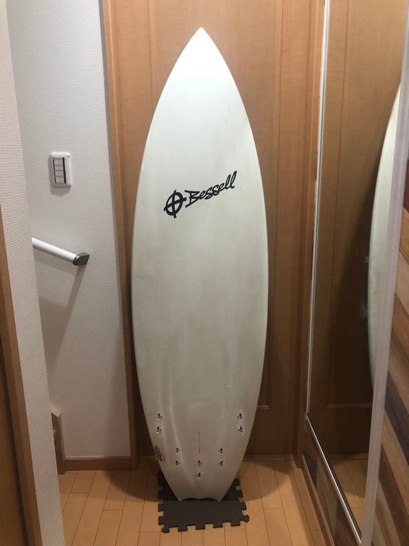 Bessell BAD RAY 5`9 AVISO アビソ バッドレイ ホワイト