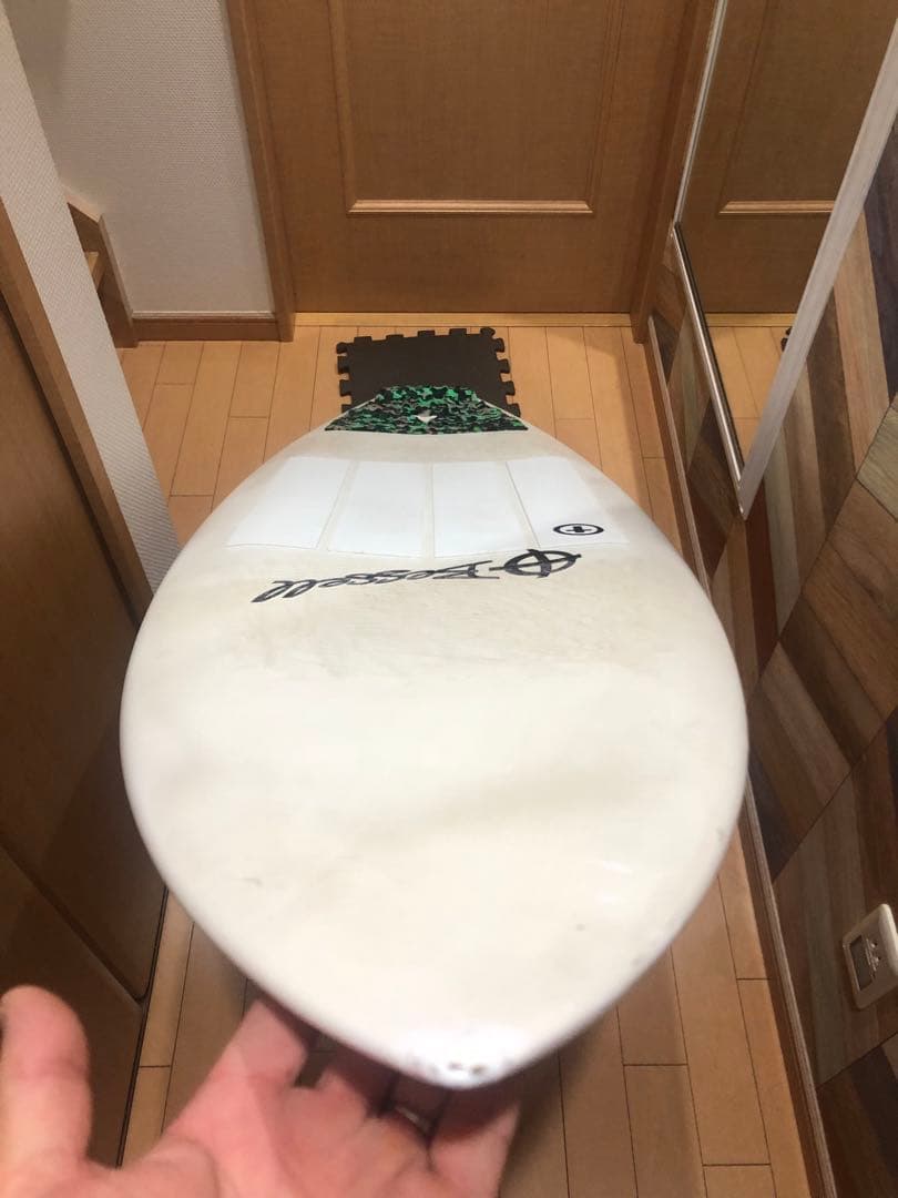 Bessell BAD RAY 5`9 AVISO アビソ バッドレイ ホワイト