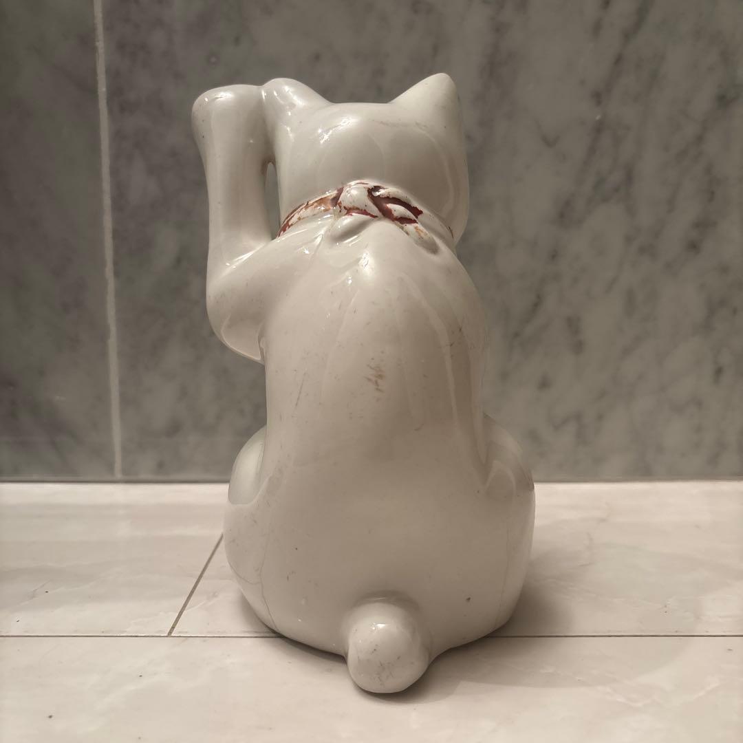 アンティーク　美し過ぎる「猫背」と体型が芸術的で他とは一線を画す招き猫