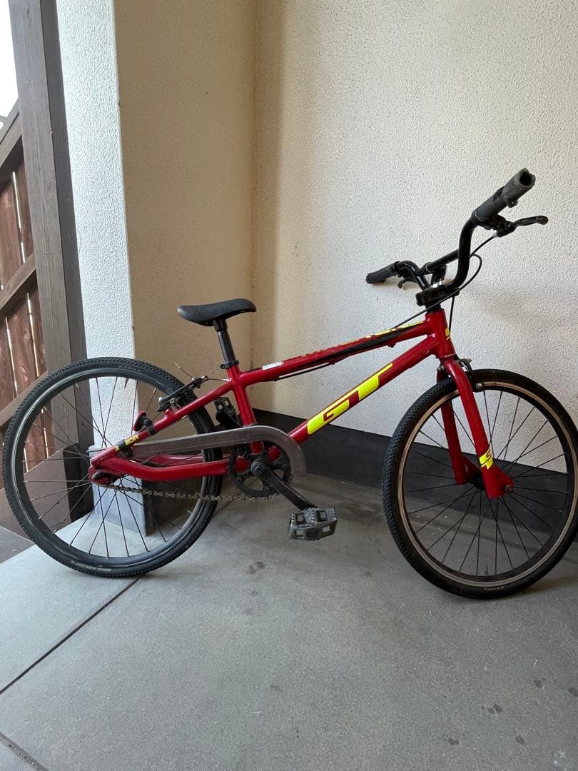 GT Mach One キッズバイク レッド 18.5インチ