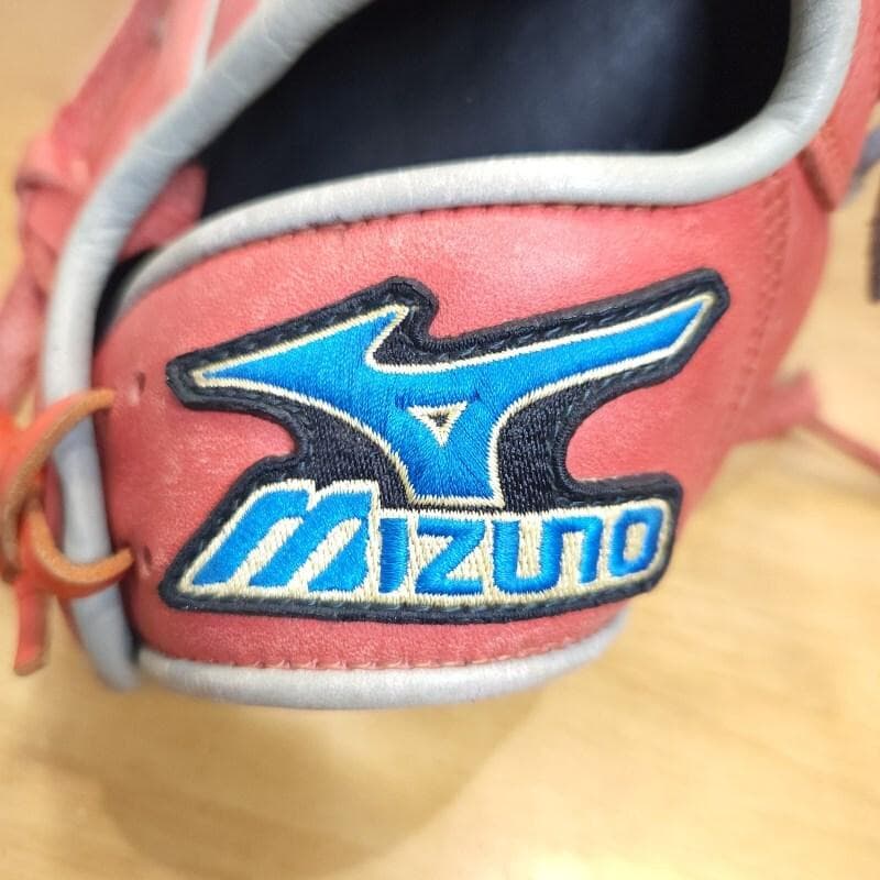 ミズノ フランチャイズ 限定品 小型フィットモデル 内野用 軟式グローブ