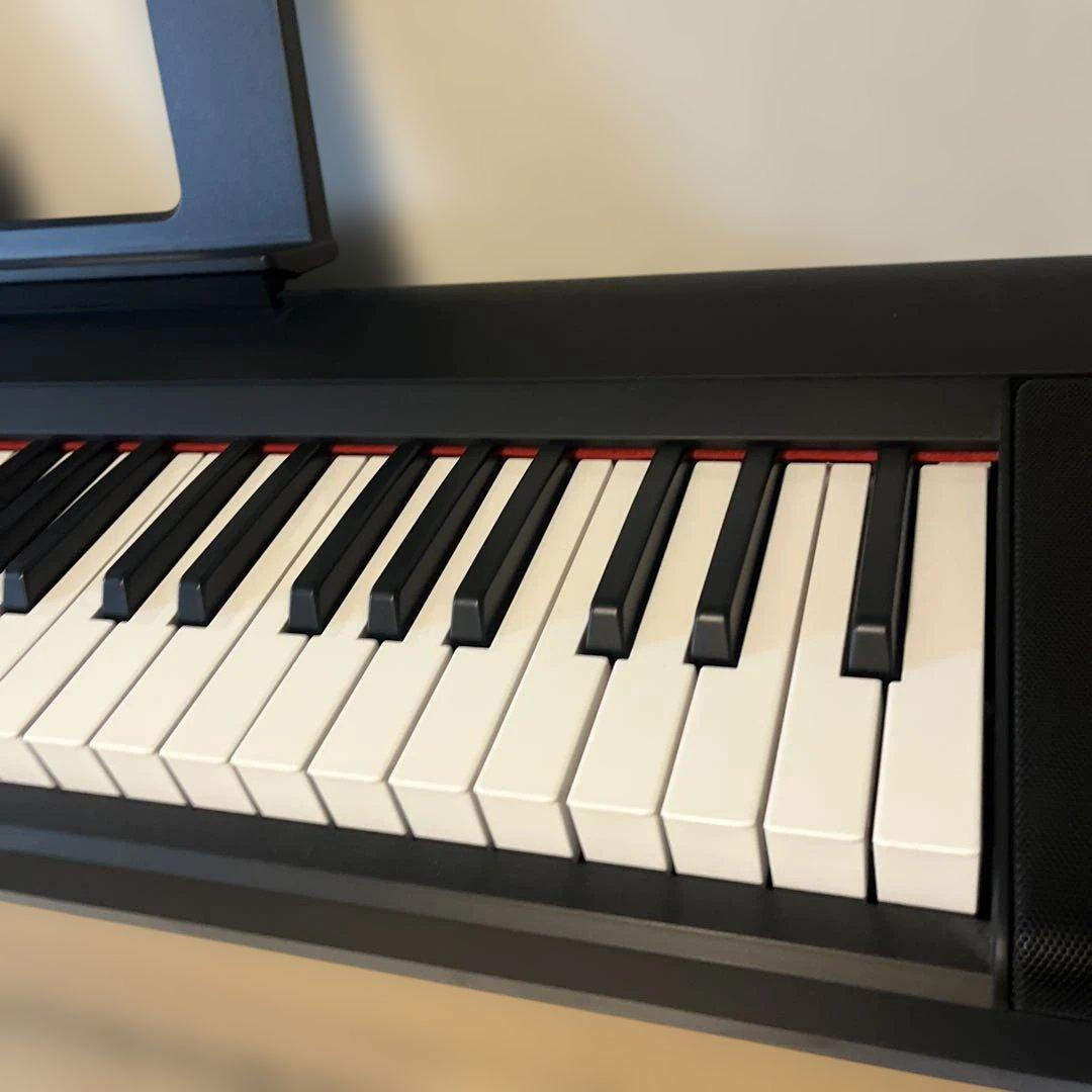 ほぼ未使用 YAMAHA キーボード Piaggero NP-35B