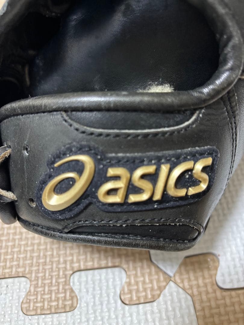 asics 投手用右投げ　グラブ