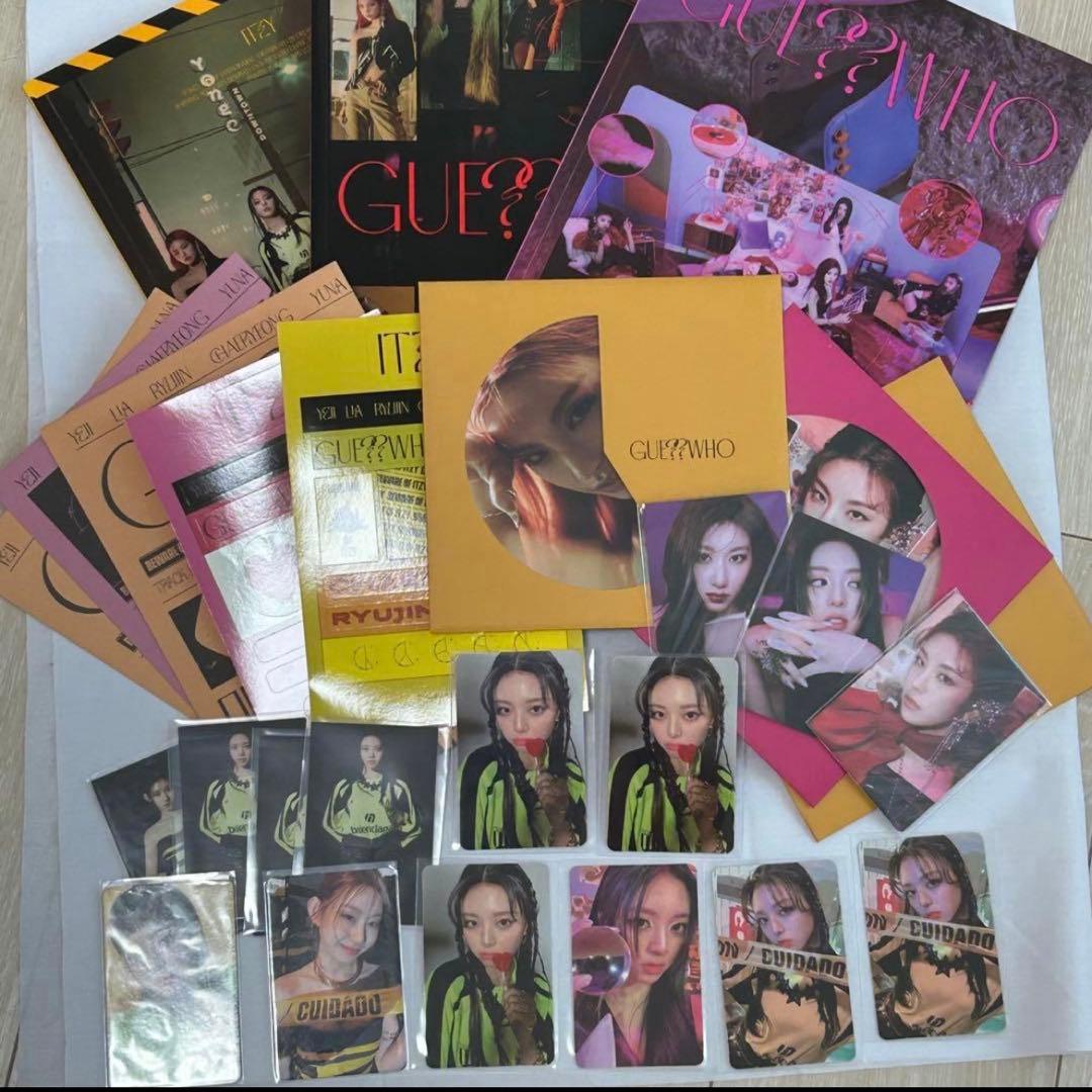 ITZY アルバム＋トレカ＋付属品＋缶バッジ＋キーホルダー＋うちわ まとめ売り