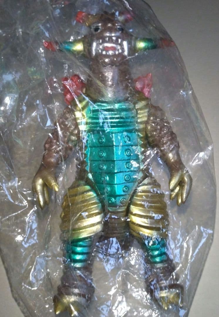 ベアモデルソフビオール怪獣コレクション地底超獣ギタギタンガ未使用未開封限定50個