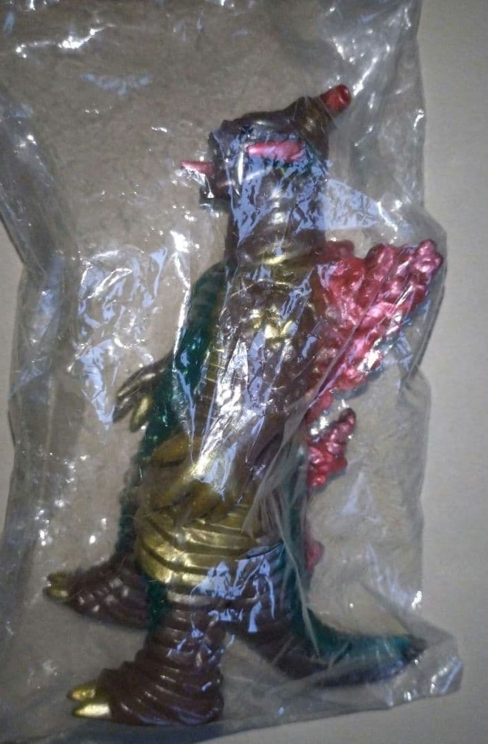 ベアモデルソフビオール怪獣コレクション地底超獣ギタギタンガ未使用未開封限定50個