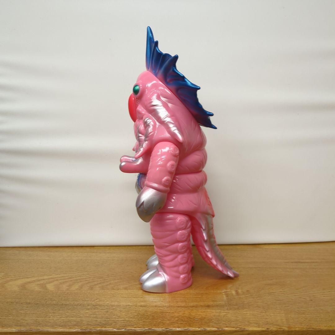 カプセル冷凍怪獣　コールドン　フィギュア