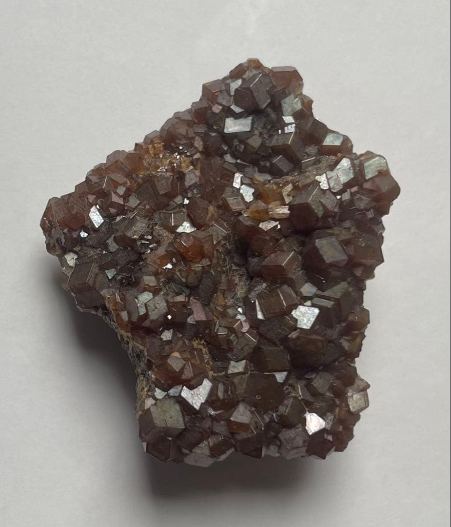 奈良県 川迫鉱山　レインボーガーネット 群晶 約33g