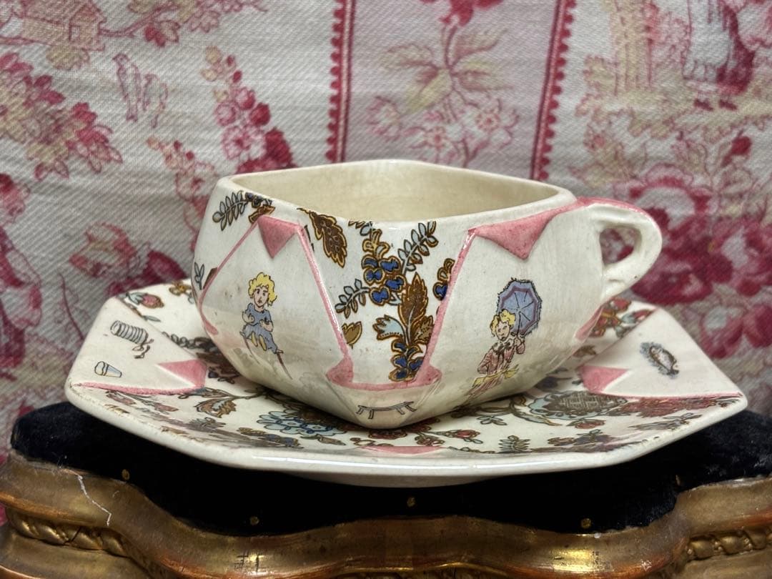 希少フランスアンティーク　サルグミンヌ　アンファンリシャールのカップ&ソーサー④