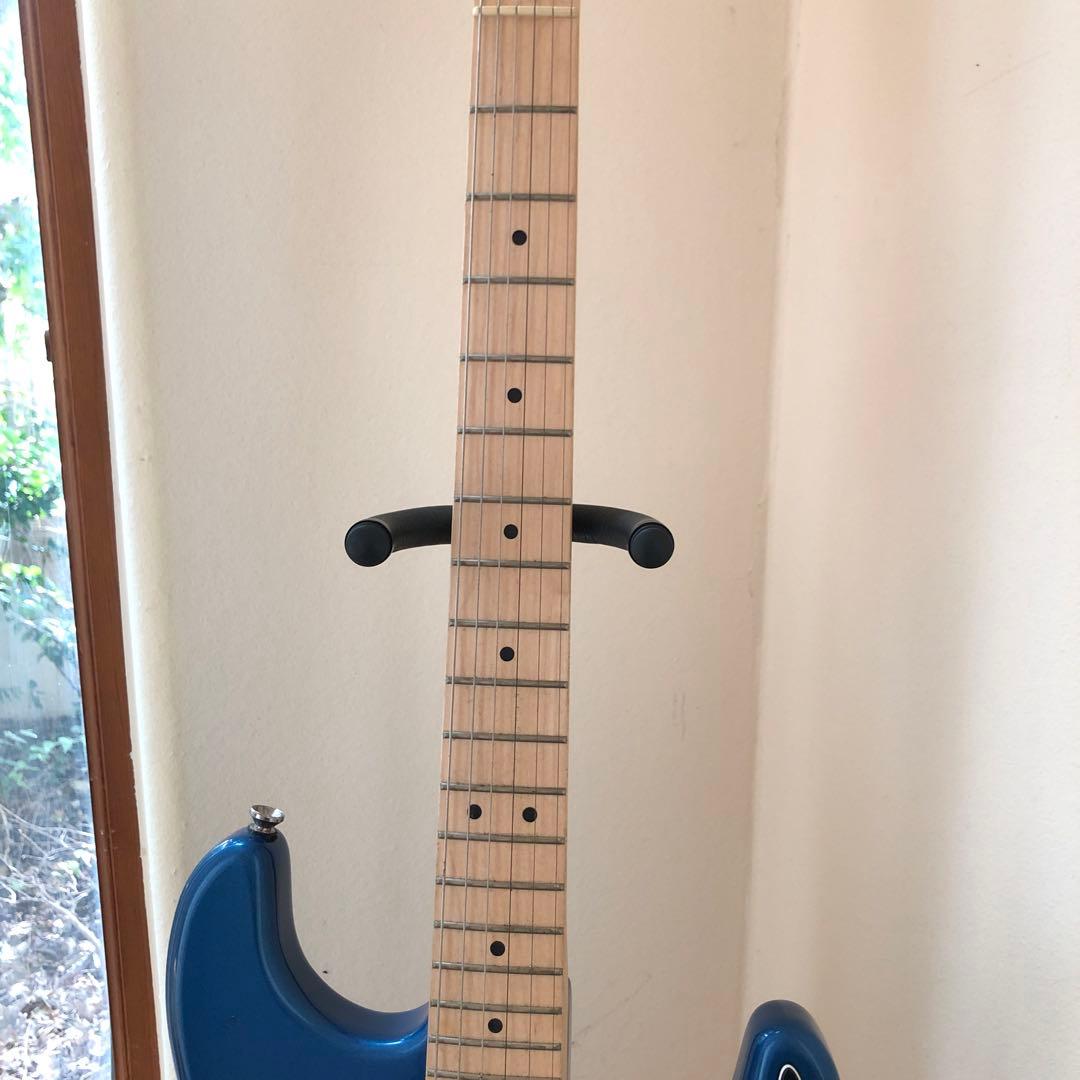 Squier by Fender Stratocaster メタリックブルー